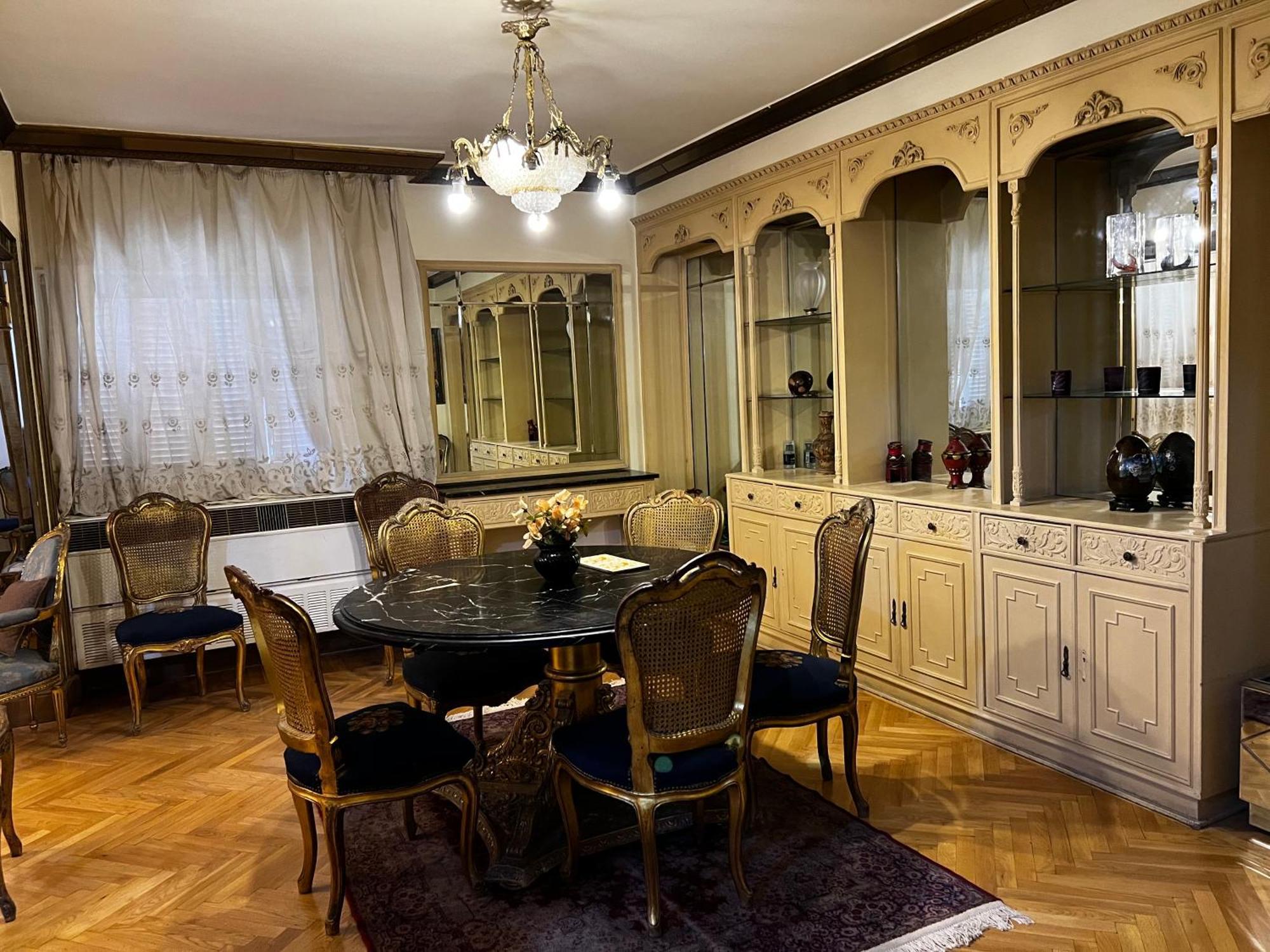 Vintage Palace Apartment *